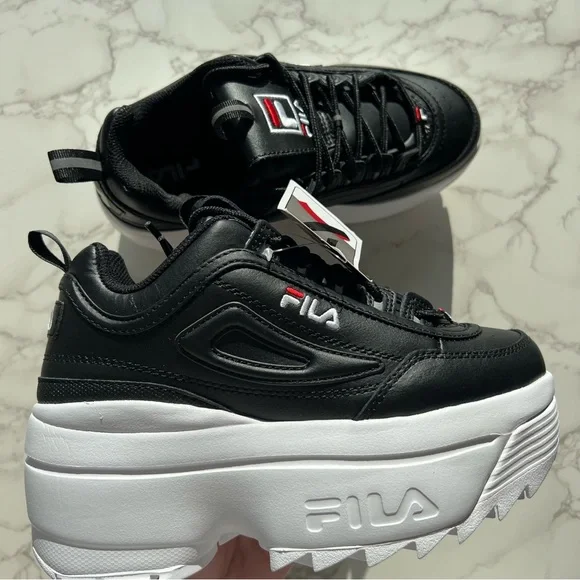 Women’s Fila Disruptor Platform Wedge 🖤 - Picture 8 of 13